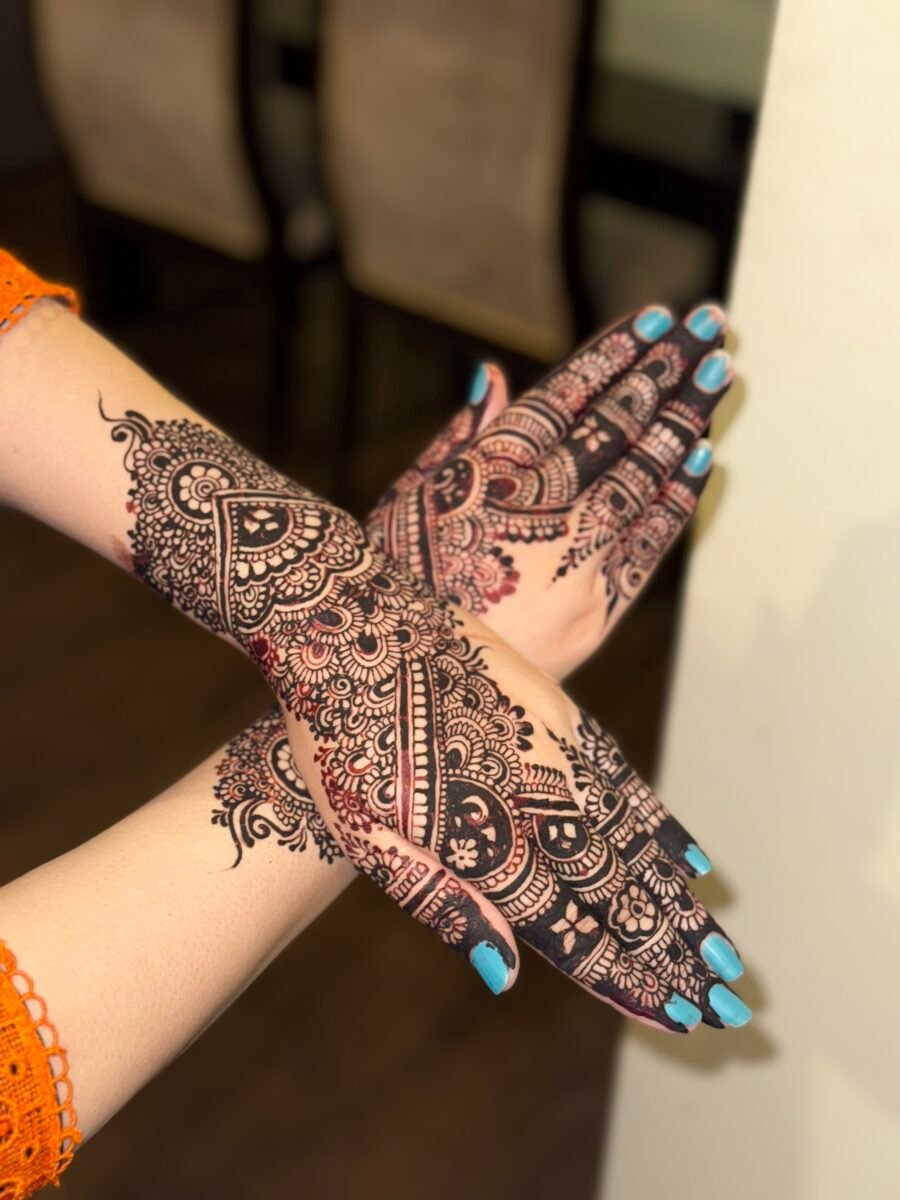 MEHNDI ART